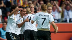 Eröffnungsspiel der Frauen Fußball-WM 2011 in Berlin